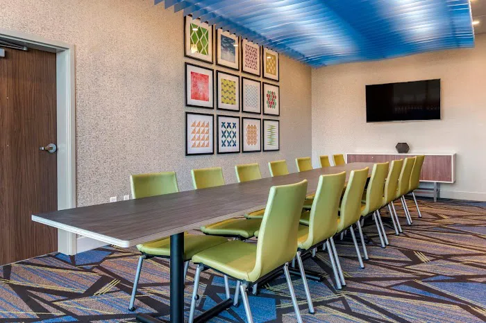 Holiday Inn Express & Suites Carlisle Southwest – I-81 by IHG 4