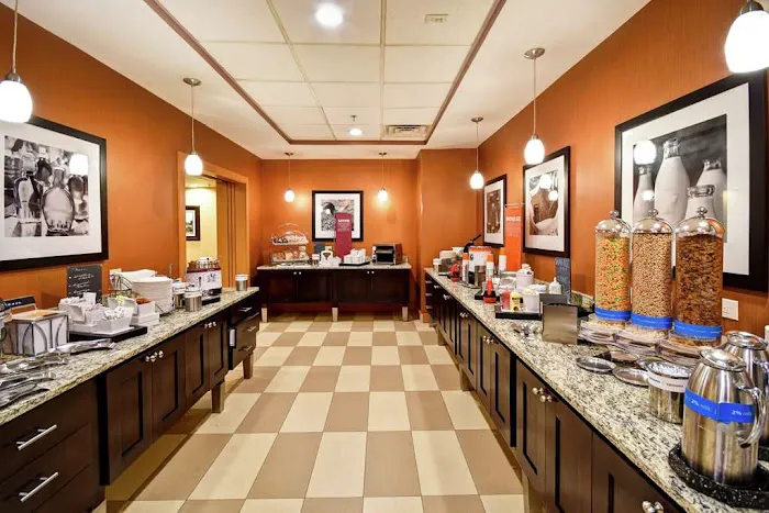 Hampton Inn Chicopee/Springfield 4
