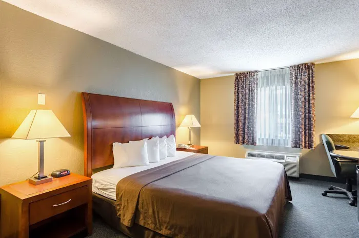 Quality Inn Chicopee-Springfield 4