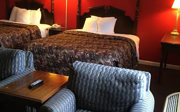Gold Star Inn & Suites 5