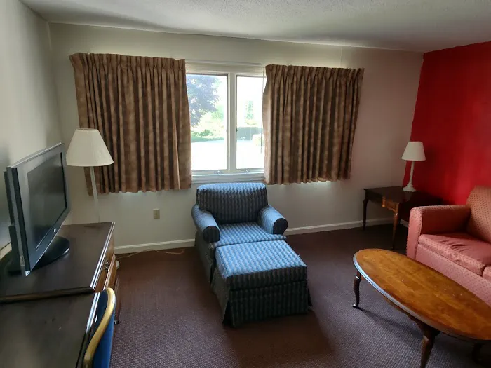 Gold Star Inn & Suites 5