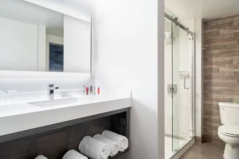 Mystic Marriott Hotel & Spa 5