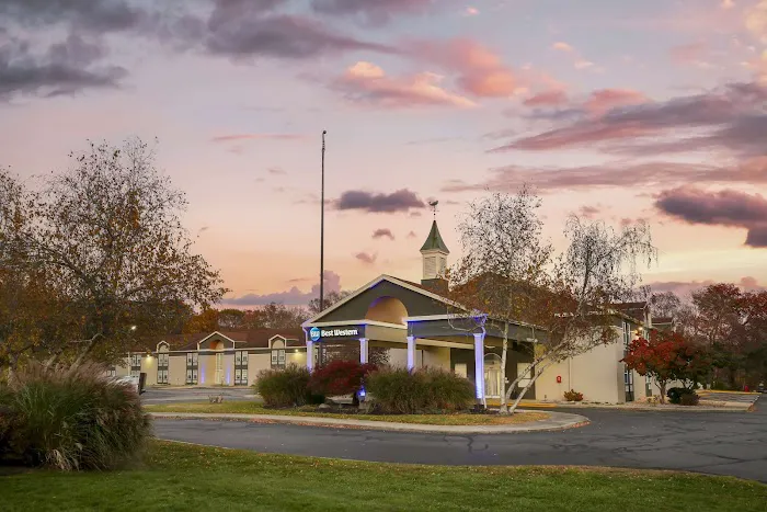 Best Western Mystic Hotel 5