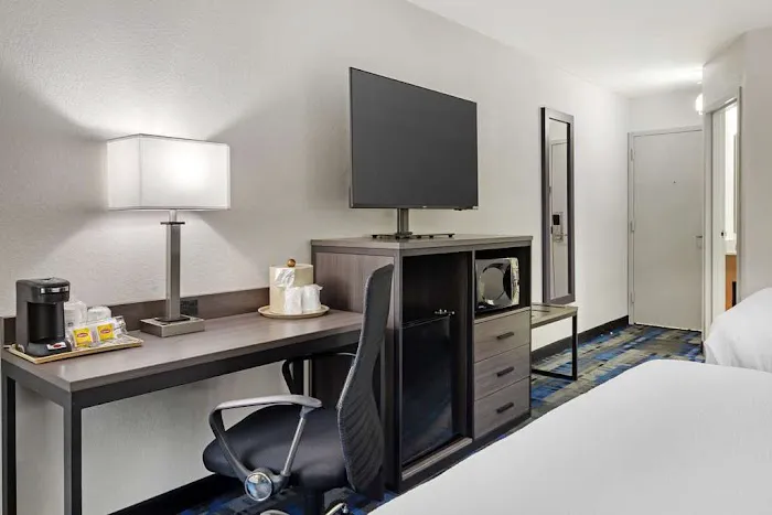 Best Western Mystic Hotel 5