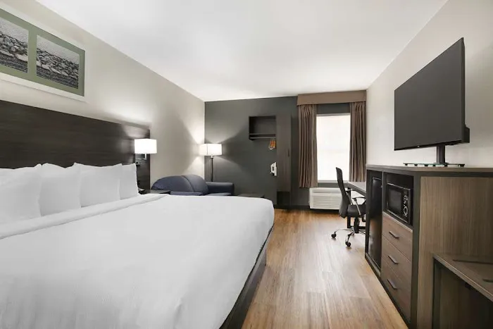 Best Western Mystic Hotel 5