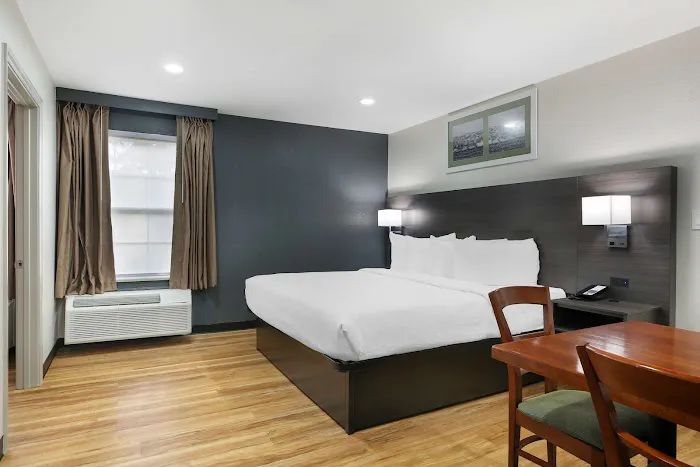 Best Western Mystic Hotel 5