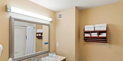 Hampton Inn & Suites Mystic