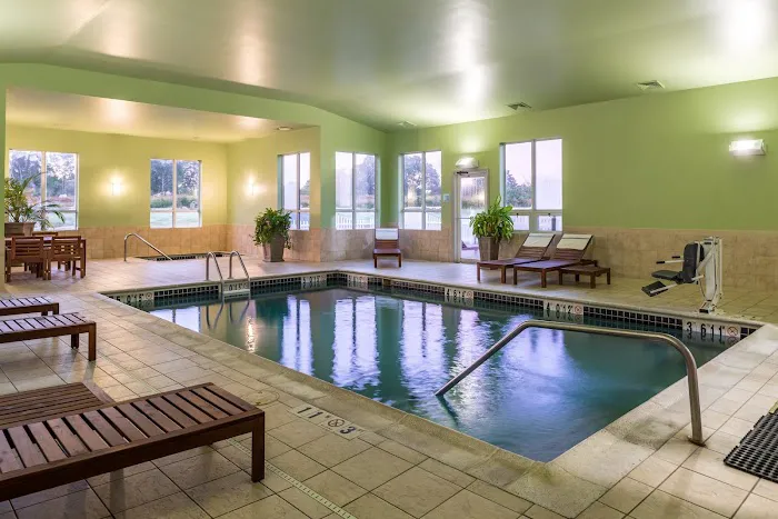 Holiday Inn Express Mystic - Groton Area by IHG 5