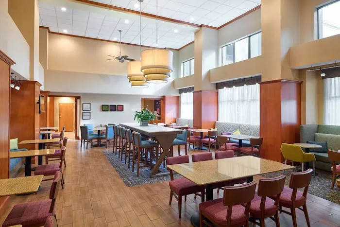 Hampton Inn & Suites Providence/Smithfield 4