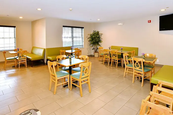 Country Inn & Suites by Radisson, Mount Morris, NY 4