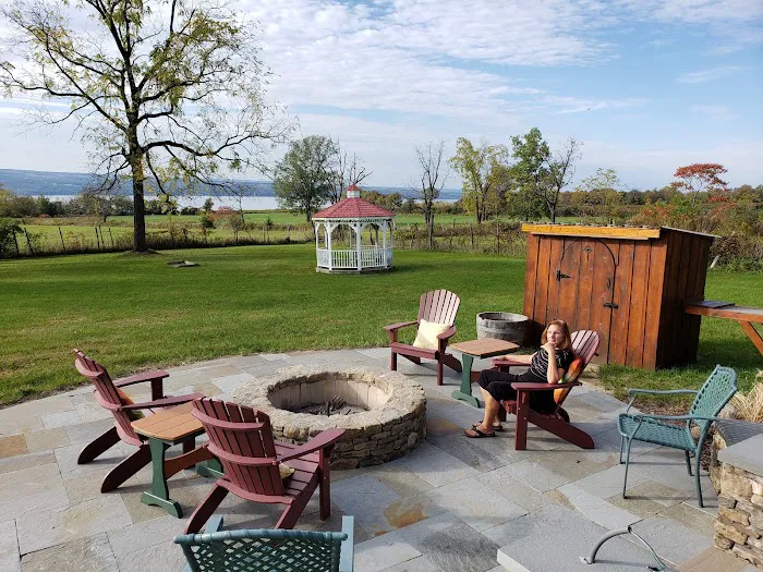 Cottage Views Bed & Breakfast 4