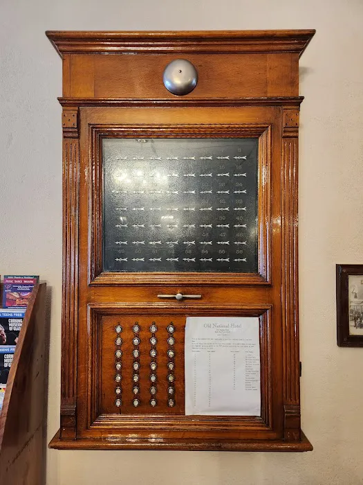 Old National Hotel 4