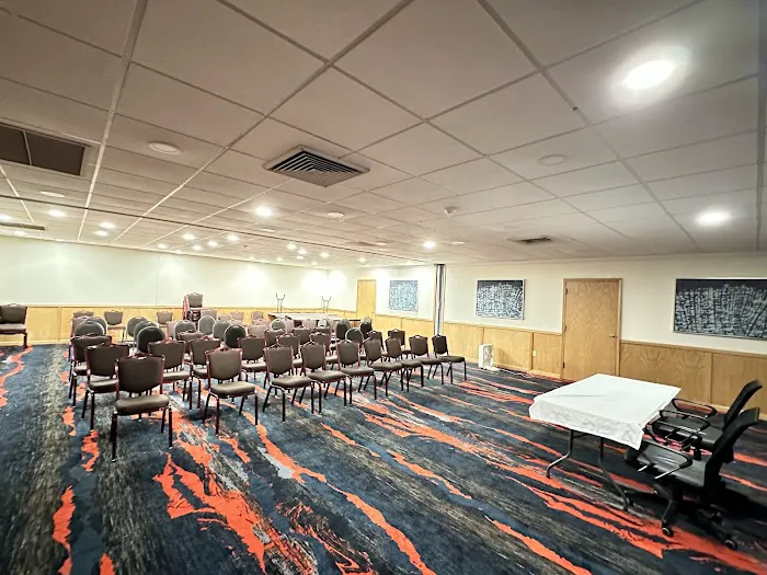 Finger Lakes Inn & Suites 4