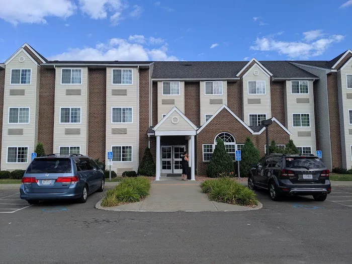 Microtel Inn & Suites by Wyndham Bath 4