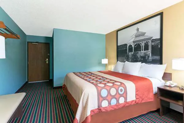 Super 8 by Wyndham Bath Hammondsport Area 4