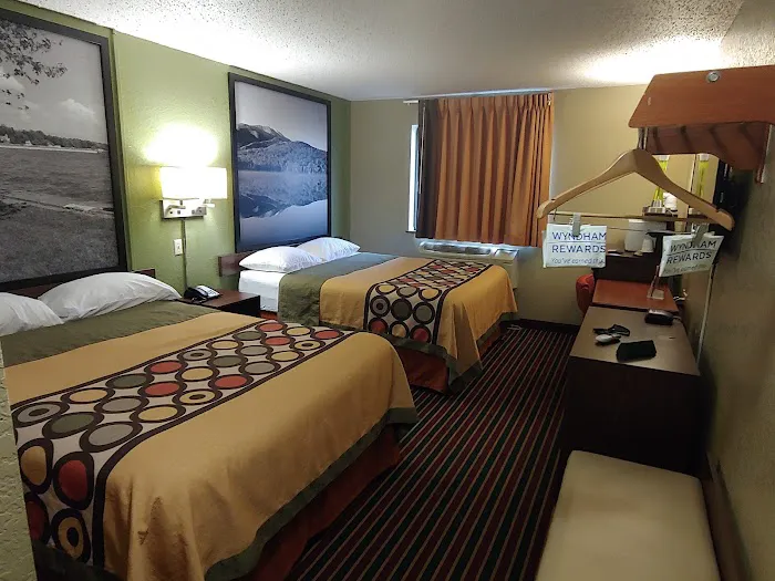 Super 8 by Wyndham Bath Hammondsport Area 4