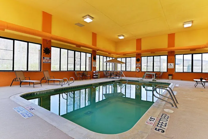 Holiday Inn Express Corning - Painted Post by IHG 4