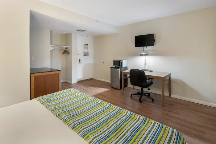 Americas Best Value Inn Painted Post 4
