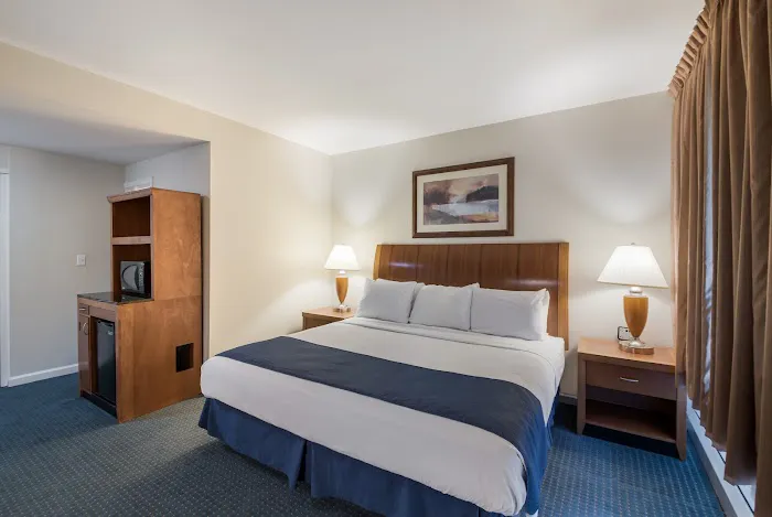 Americas Best Value Inn Painted Post 4