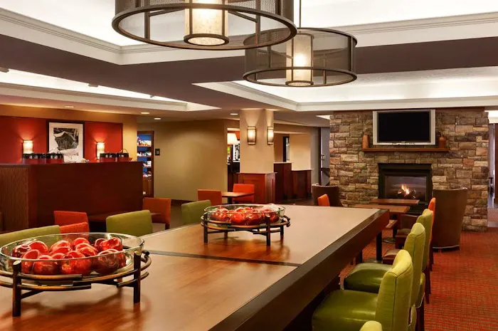 Hampton Inn Colchester 4
