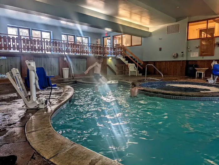 Rodeway Inn 4