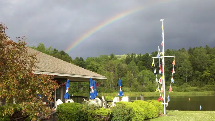 Commodores Inn 4