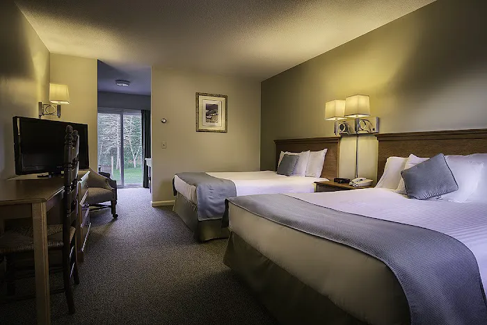 Sun & Ski Inn and Suites 4