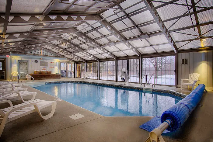 Sun & Ski Inn and Suites 4