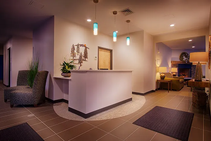 Sun & Ski Inn and Suites 4
