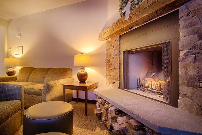 Sun & Ski Inn and Suites 4