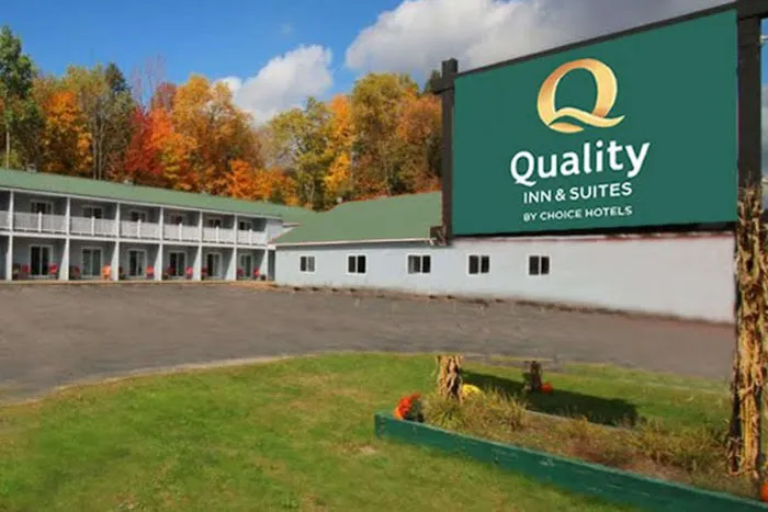 Quality Inn & Suites 4
