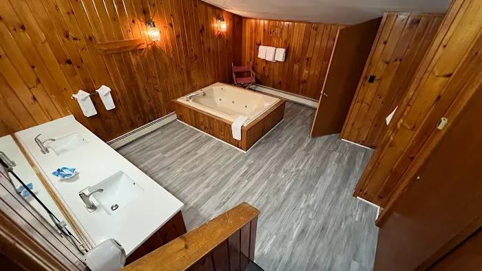 Travelodge by Wyndham Lincoln Near White Mountain 4