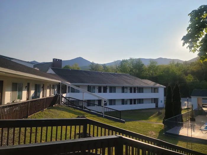 Days Inn by Wyndham Lincoln 4