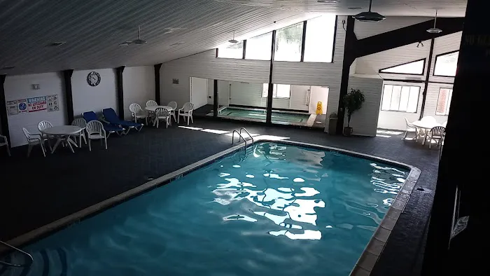 Days Inn by Wyndham Lincoln 4