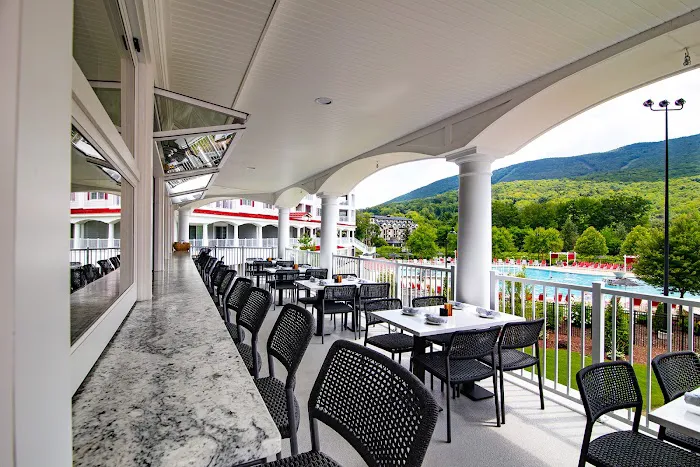 RiverWalk Resort at Loon Mountain 5