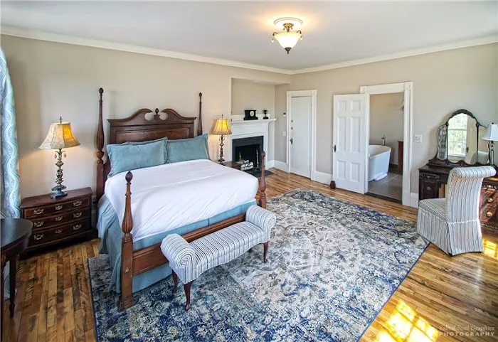 Windsor Mansion Inn 4
