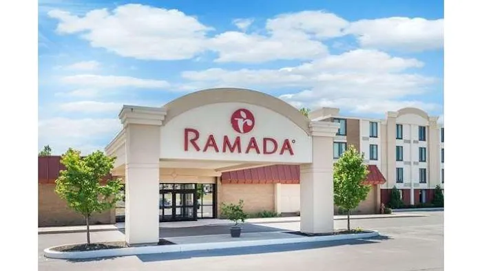 Ramada by Wyndham Watertown 4