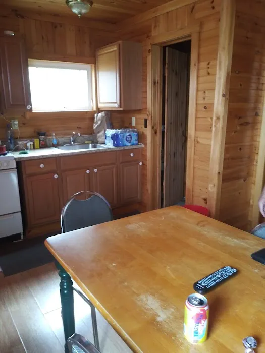 Black Lake Marine's Cottages 4