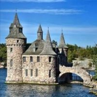 St. Lawrence River House ico