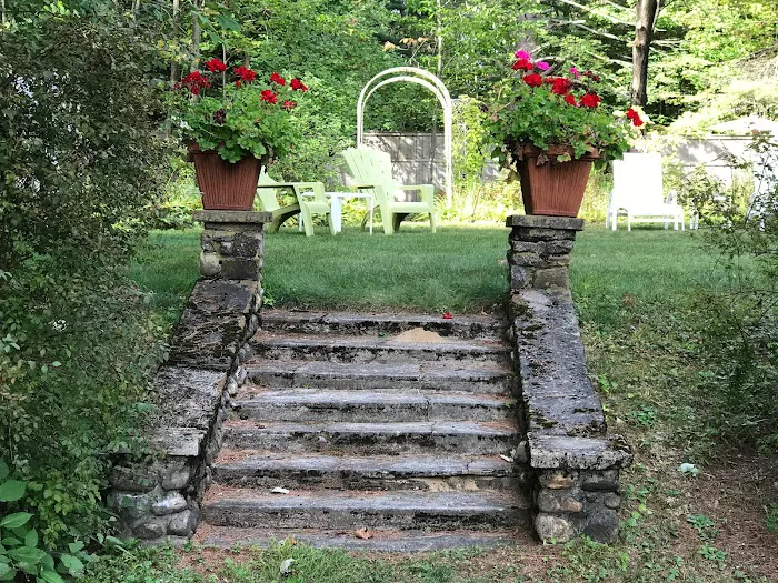 Rockwell Falls Inn and Wine Bar 4
