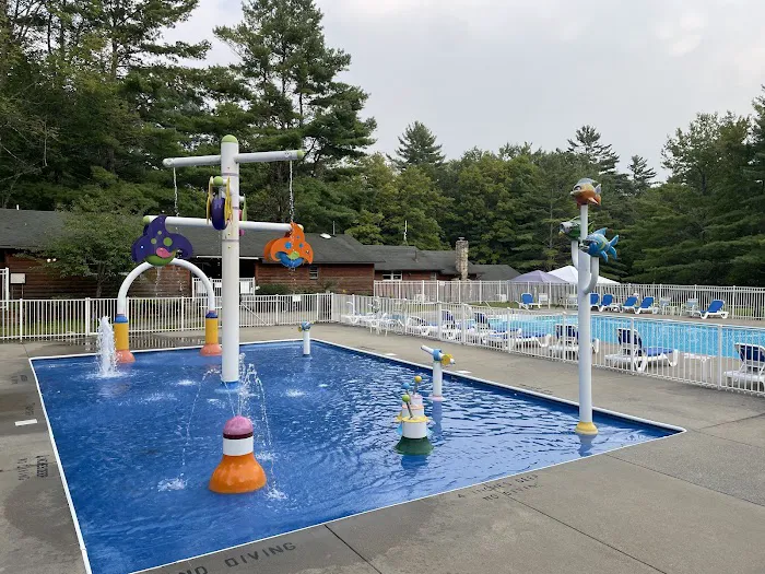 Saratoga Escape Lodges & RV Resort 4