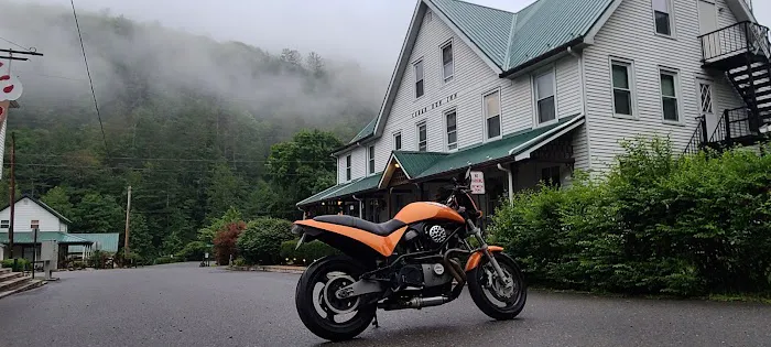 Cedar Run Inn 4