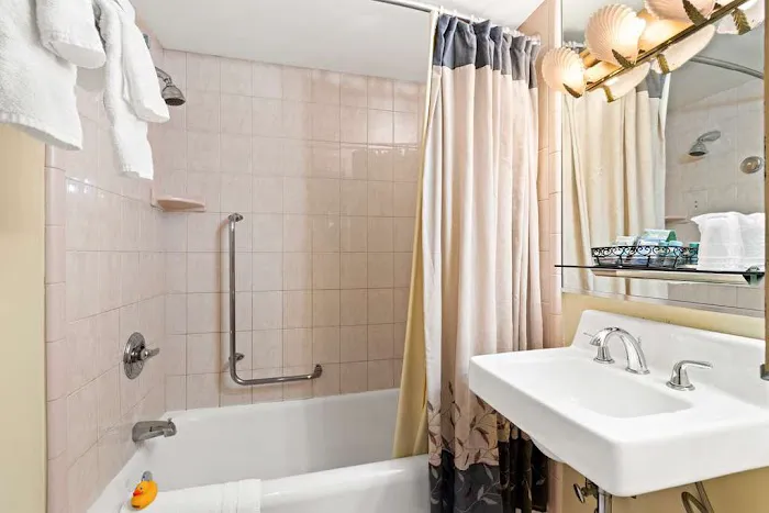 Genetti Hotel, SureStay Collection by Best Western 4