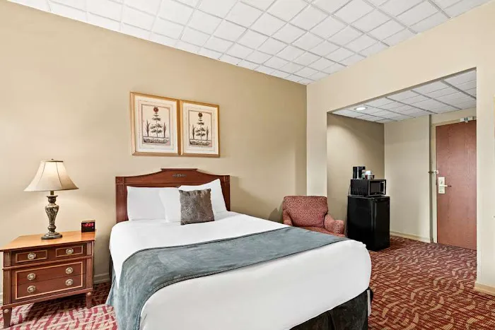 Genetti Hotel, SureStay Collection by Best Western 4