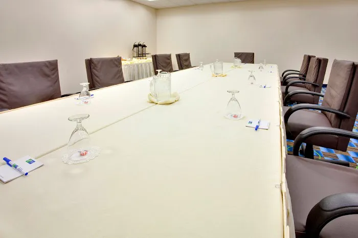 Holiday Inn Express & Suites Williamsport by IHG 4
