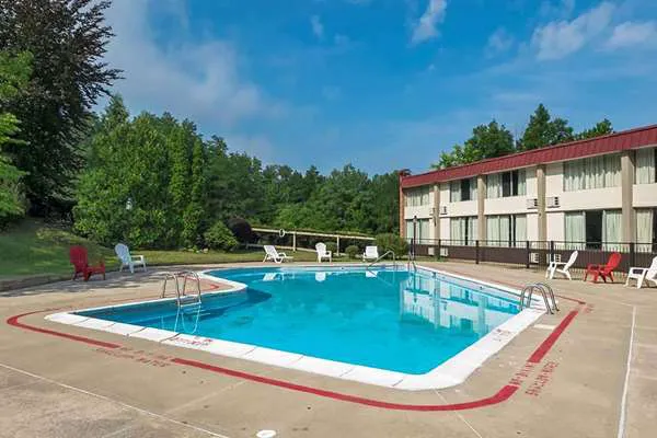 Days Inn by Wyndham Williamsport 4