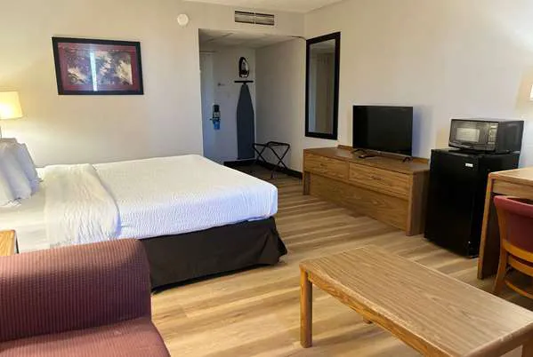 Days Inn by Wyndham Williamsport 4