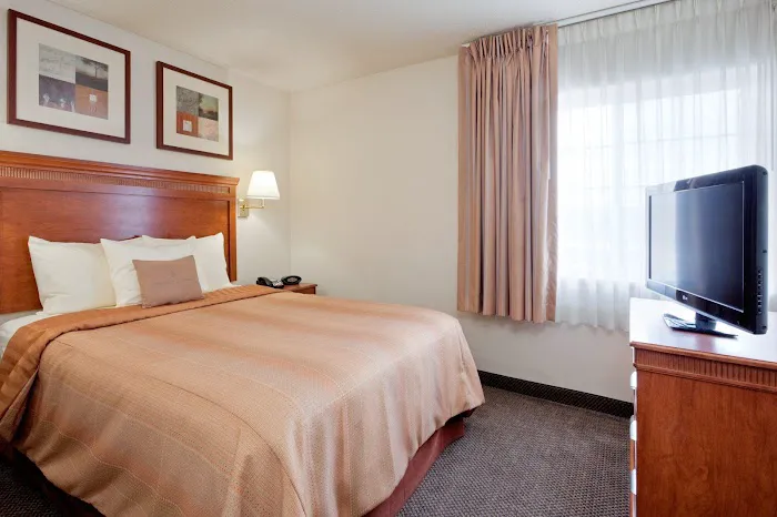 Candlewood Suites Williamsport by IHG 4