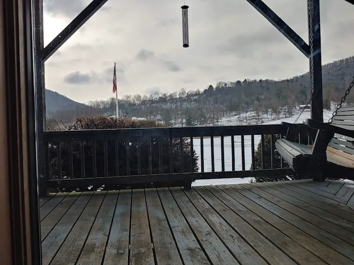 Joe & Maitland Sroba Vacation Rentals 4