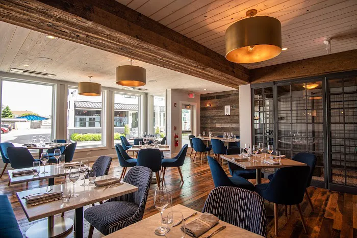 The Whaler's Inn Hotel of Mystic 5